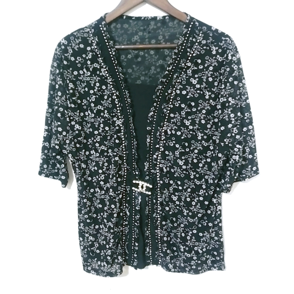 Beautiful 1X Black White Short Sleeved Formal Top Plus